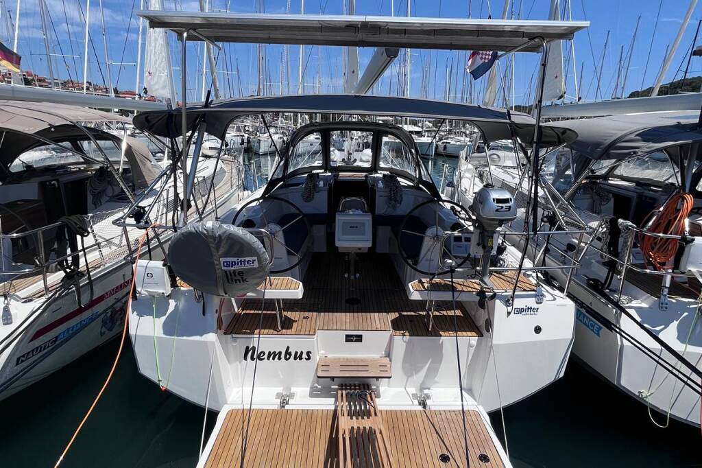 Sailing yacht Bavaria C38 Nembus