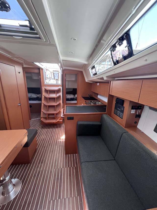 Sailing yacht Bavaria C38 Nembus