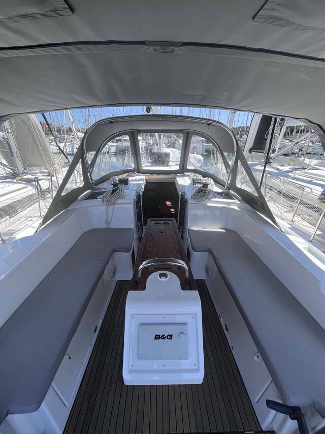 Sailing yacht Bavaria C38 Mojito