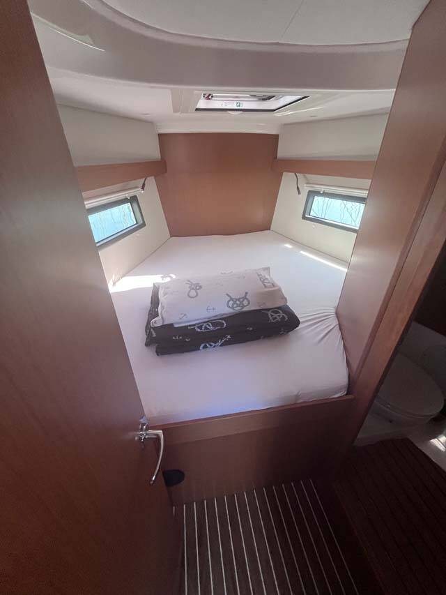 Sailing yacht Bavaria C38 Mojito