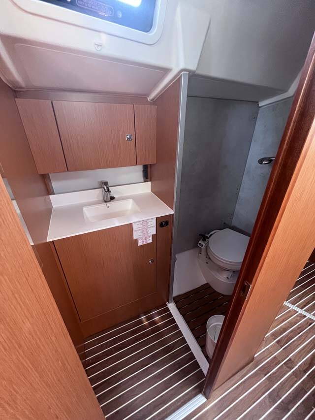 Sailing yacht Bavaria C38 Mojito