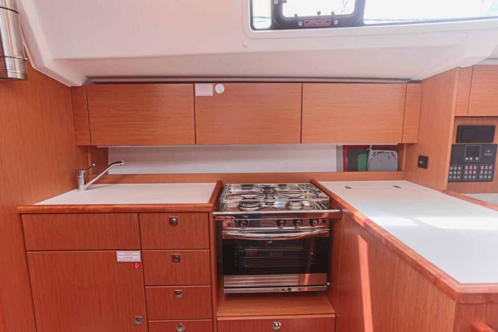 Sailing yacht Bavaria C38 Cloud Rider