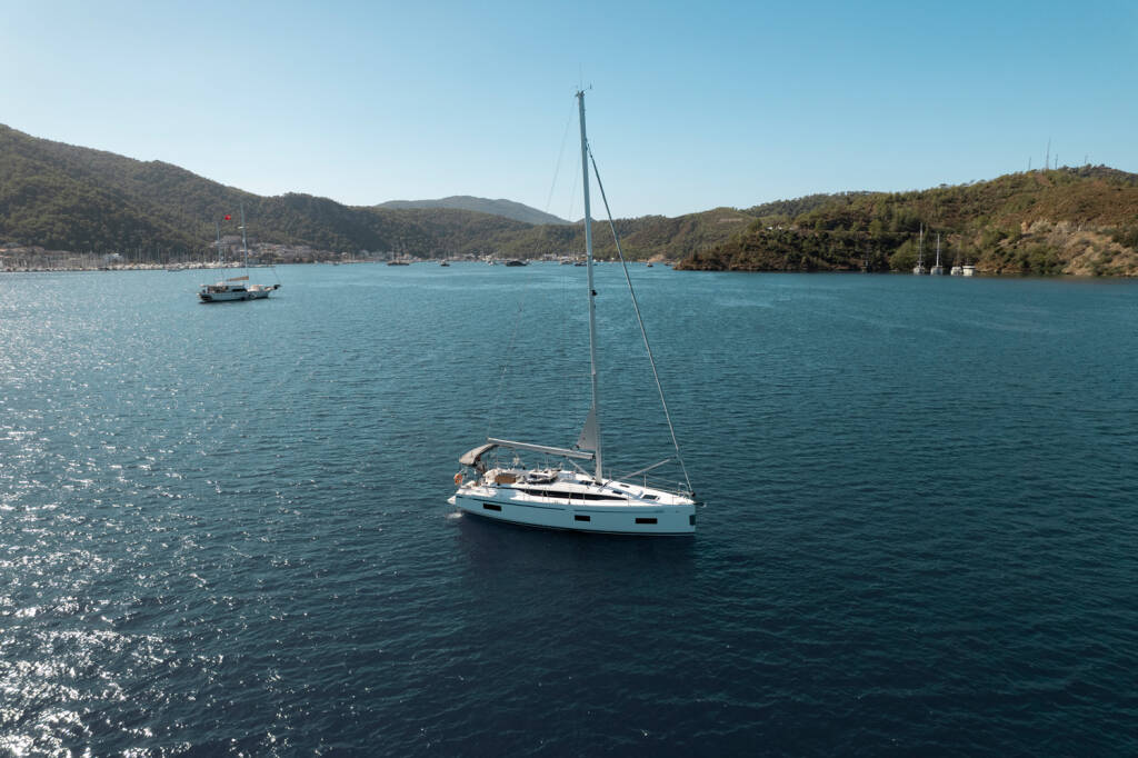 Segelyacht Bavaria C38 