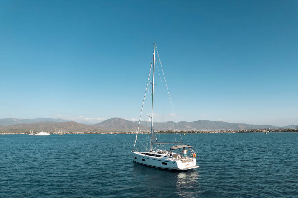 Segelyacht Bavaria C38 