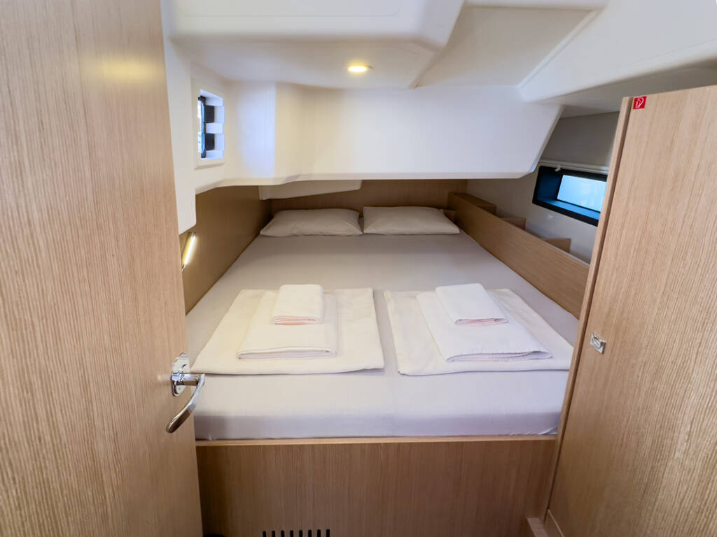 Sailing yacht Bavaria C38 