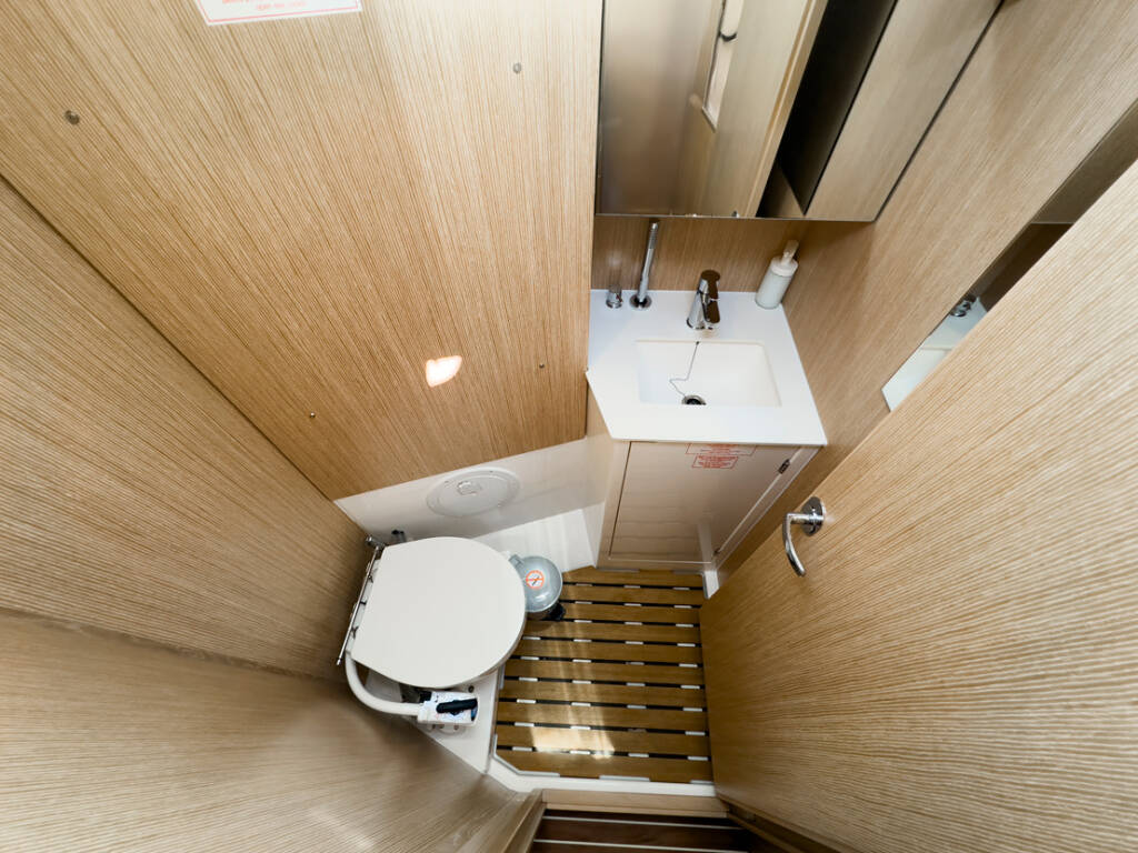 Sailing yacht Bavaria C38 