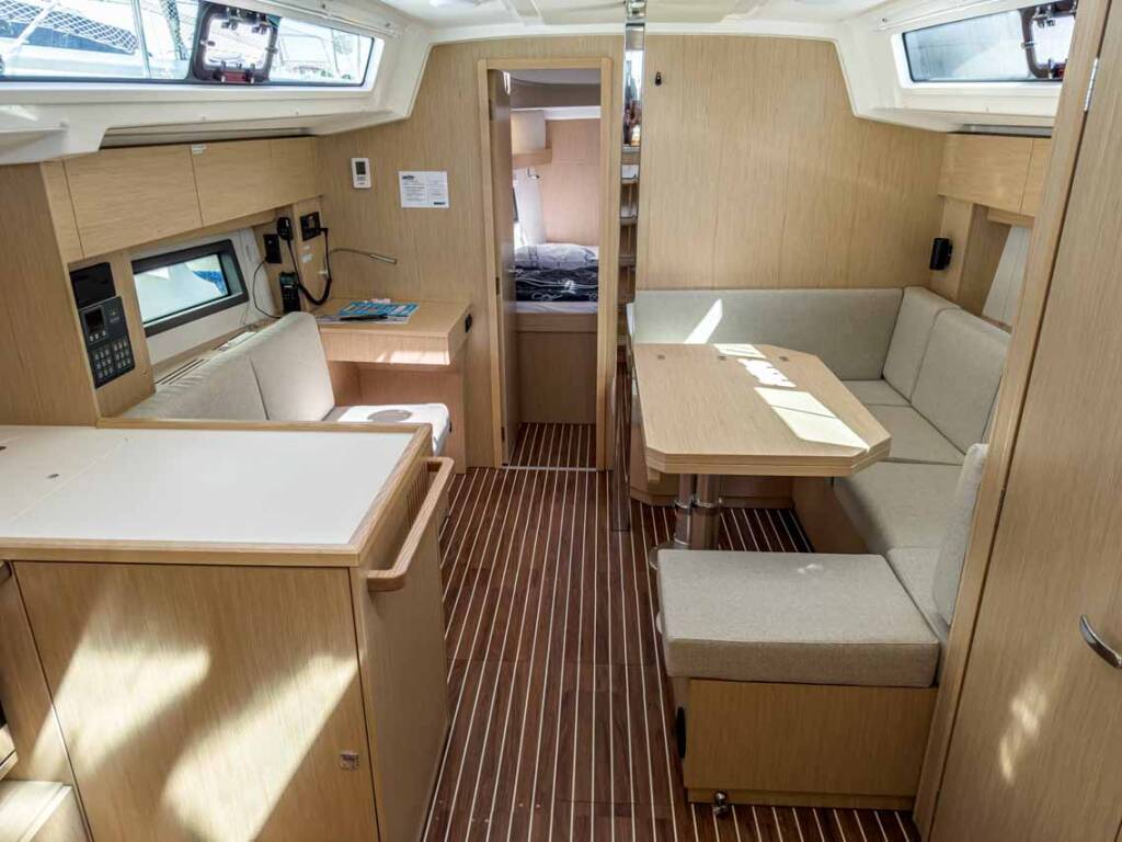 Segelyachten Bavaria C38 Penelope