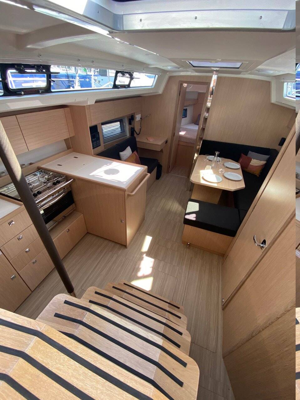 Segelyachten Bavaria C38 Luna 3