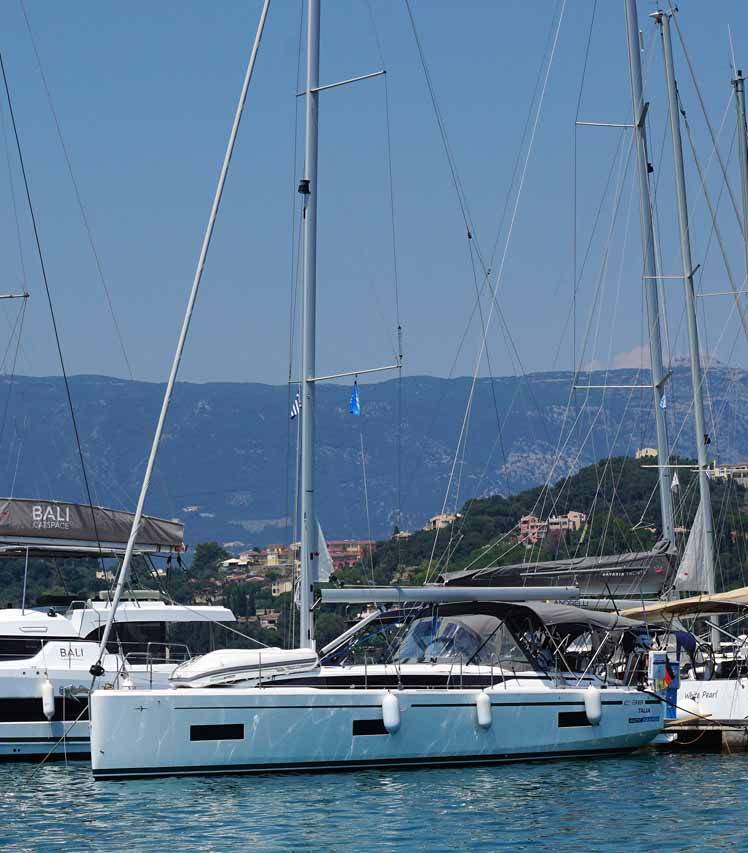 Sailing yacht Bavaria C38 Talia