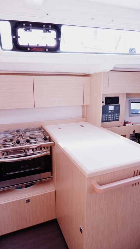 Sailing yacht Bavaria C38 Alesia