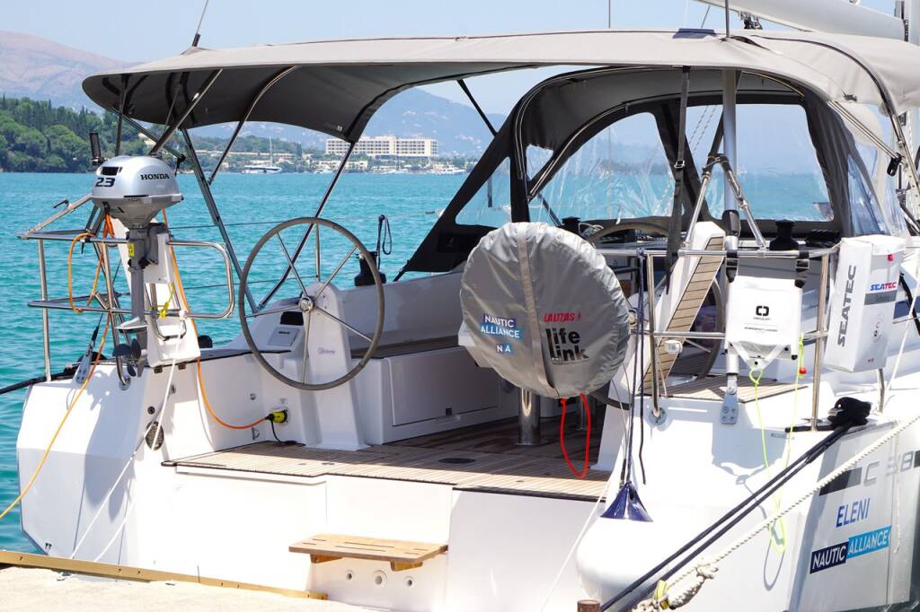 Sailing yacht Bavaria C38 Eleni