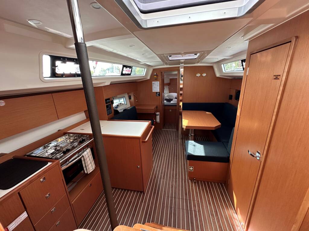Segelyachten Bavaria C38 