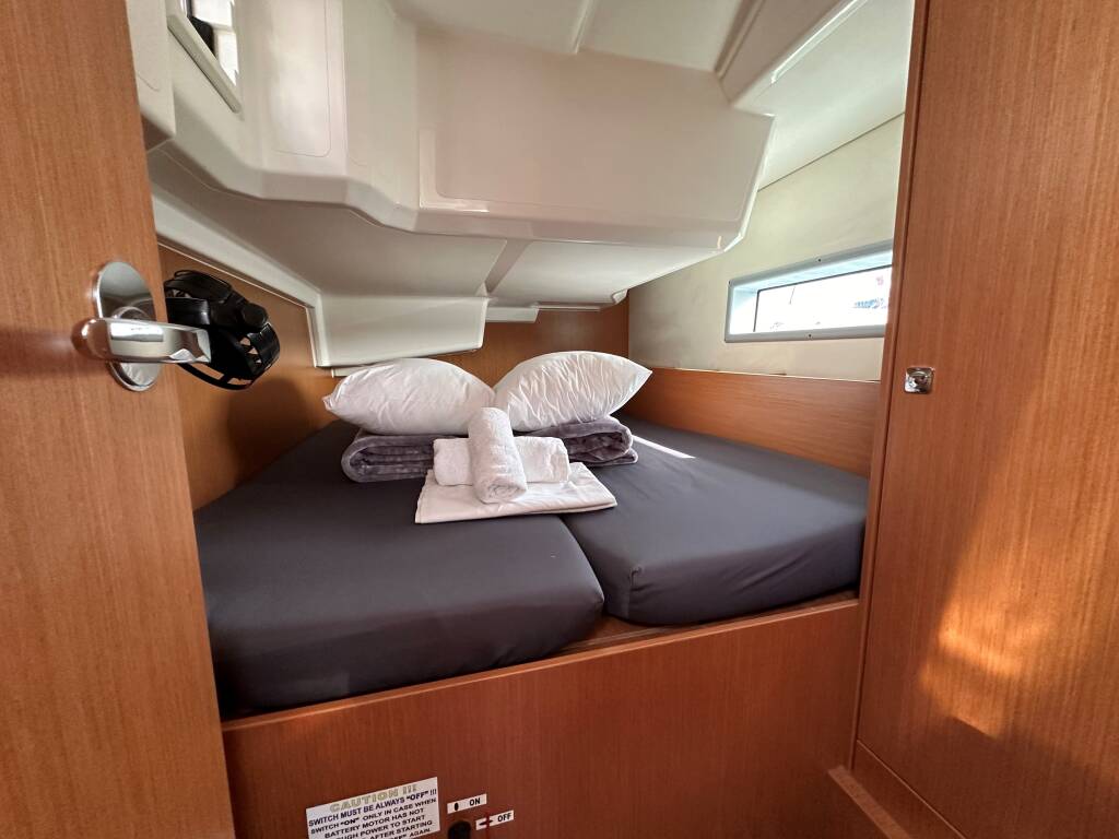 Segelyachten Bavaria C38 