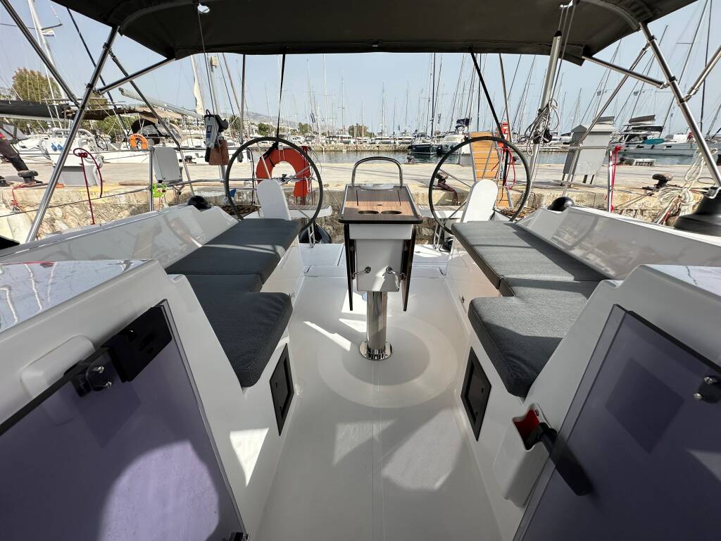Segelyachten Bavaria C38 