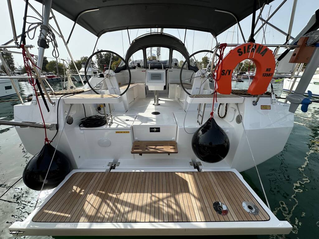 Segelyachten Bavaria C38 