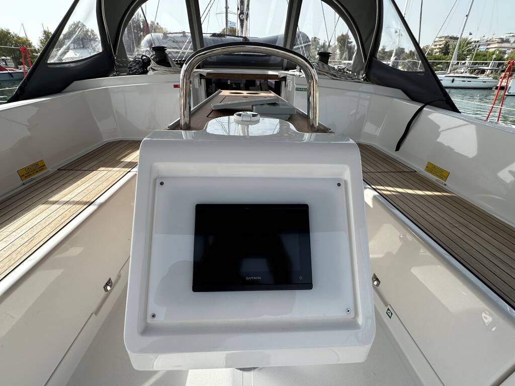 Segelyachten Bavaria C38 