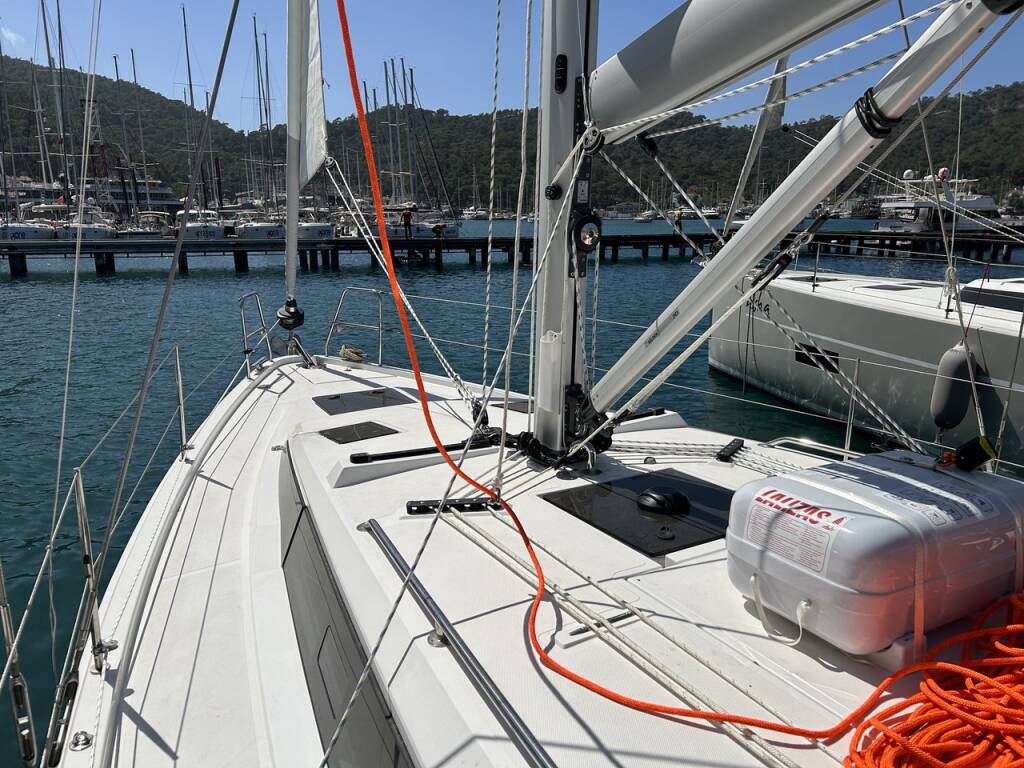 Segelyachten Bavaria C38 Xenia