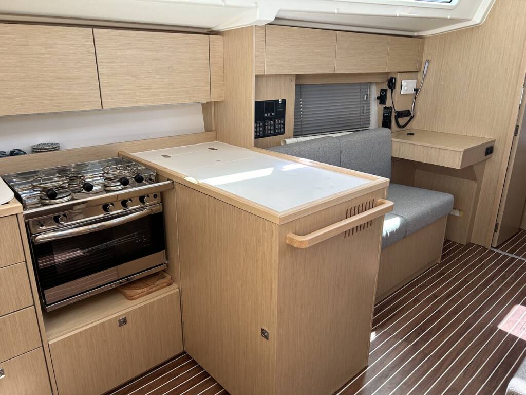 Segelyachten Bavaria C38 Xenia