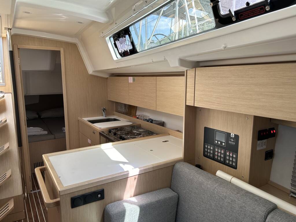 Segelyachten Bavaria C38 Xenia