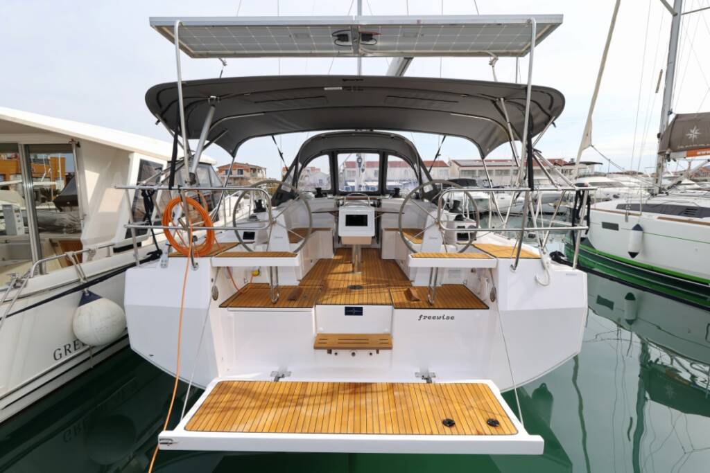 Sailing yacht Bavaria C38 Freewise