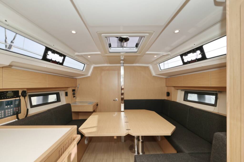 Sailing yacht Bavaria C38 Freewise