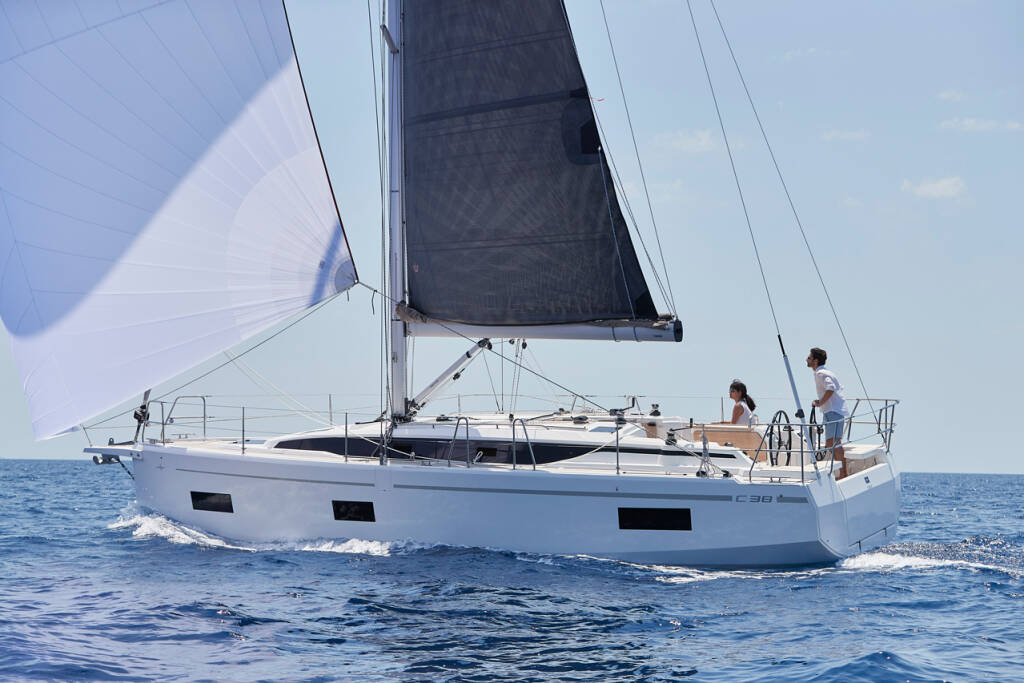 Segelyachten Bavaria C38 Rising Sun