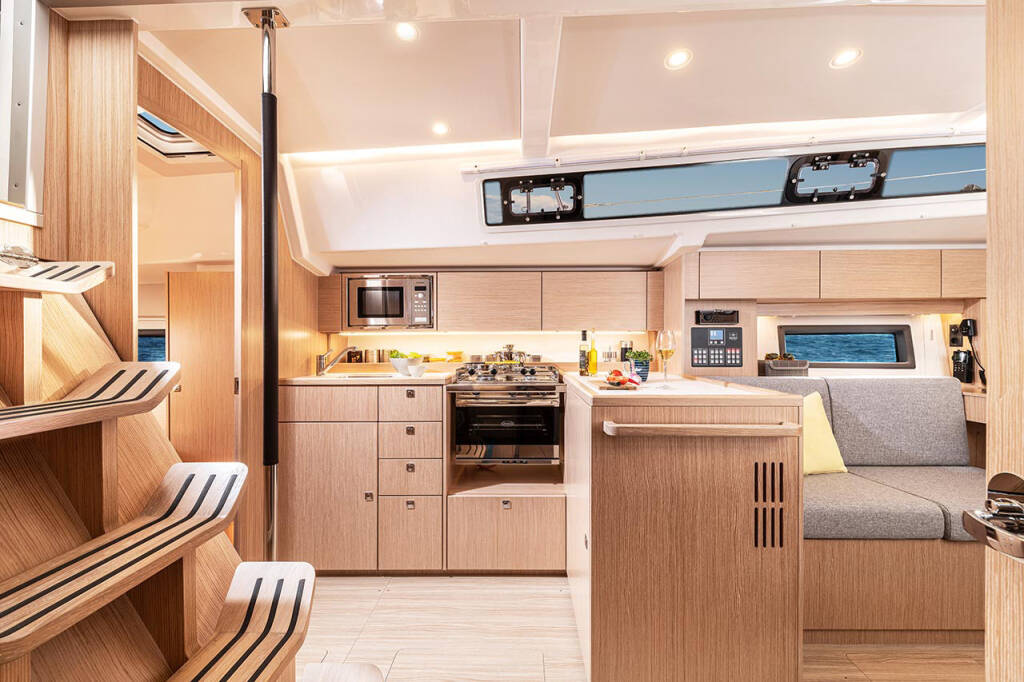 Segelyachten Bavaria C38 Rising Sun