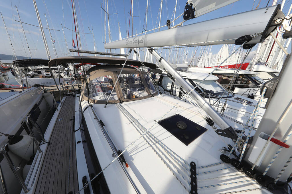 Segelyachten Bavaria C42 Style Silver Seagull
