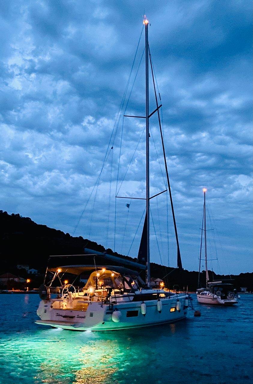 Segelyachten Bavaria C42 Style Silver Seagull