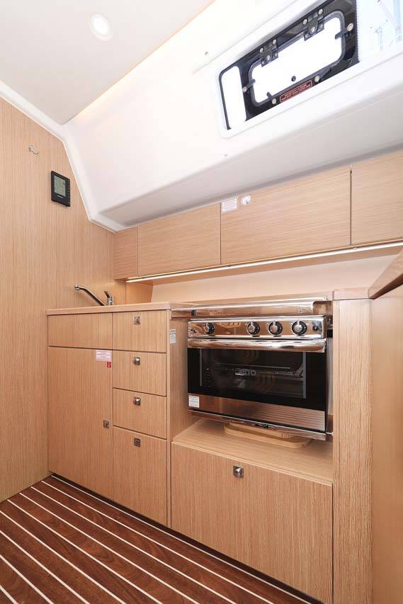 Segelyachten Bavaria C42 Style Leya