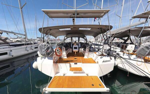 Bavaria C42 Style Antares Marina Kornati, Biograd