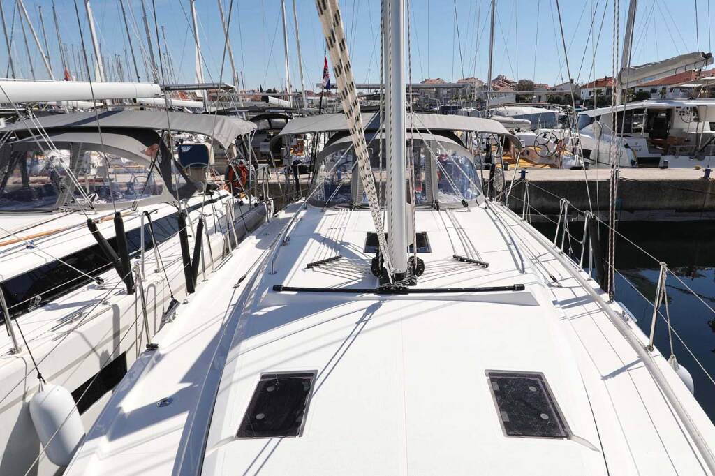 Segelyachten Bavaria C42 Style Antares