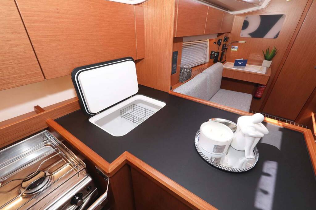 Segelyachten Bavaria C42 Style Antares
