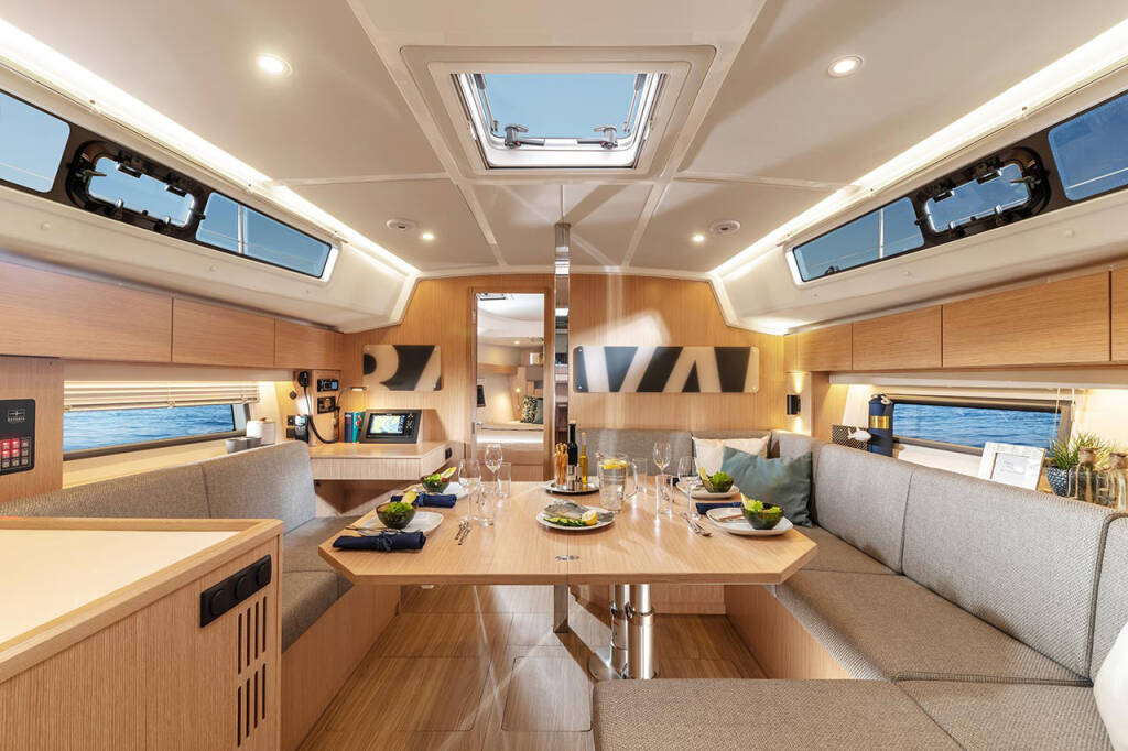 Sailing yacht Bavaria C42 Style Polaris