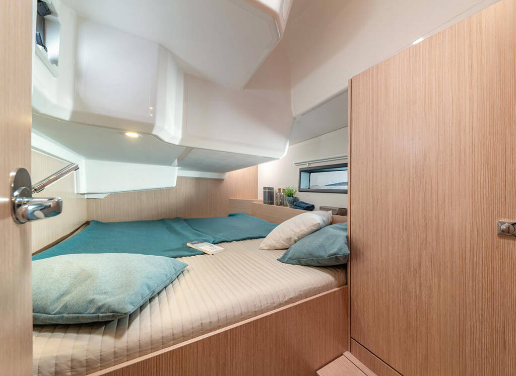 Sailing yacht Bavaria C42 Style Polaris