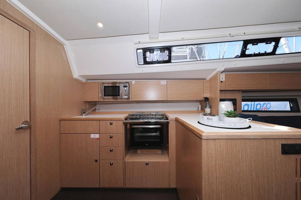 Sailing yacht Bavaria C42 Aldebaran