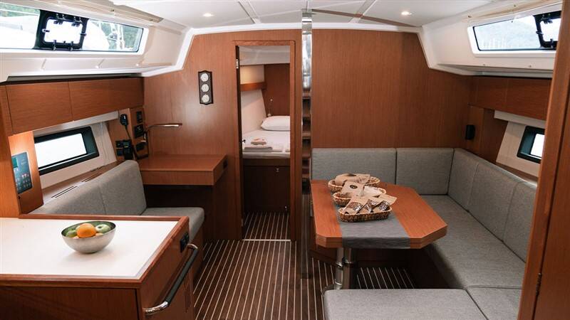 Sailing yacht Bavaria C42 Nomad