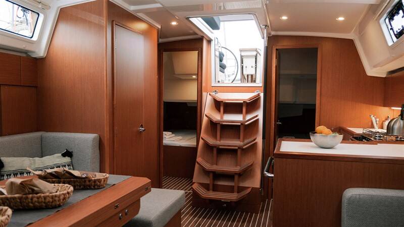 Sailing yacht Bavaria C42 Nomad