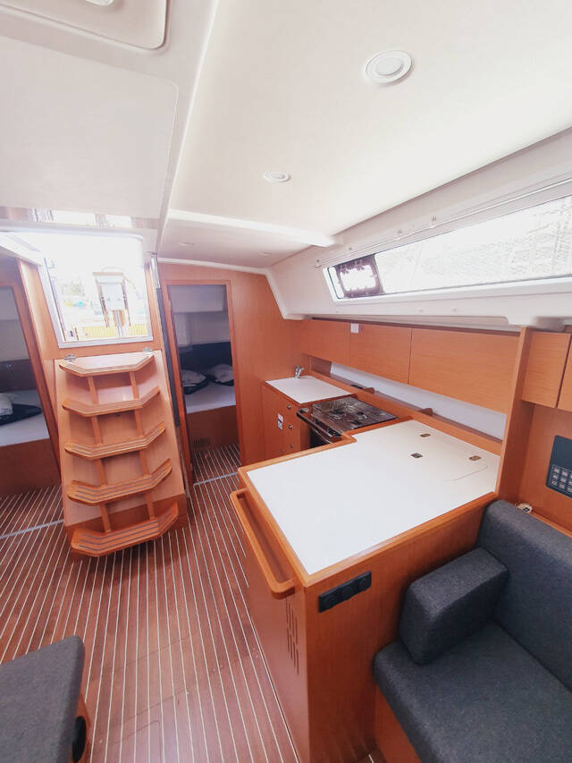Segelyachten Bavaria C42 Lucia