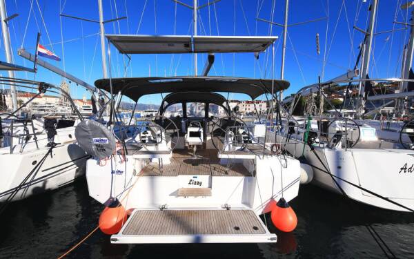 Bavaria C42 Lizzy ACI Marina Trogir