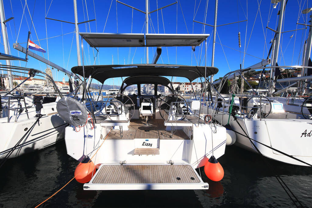 Sailing yacht Bavaria C42 Lizzy