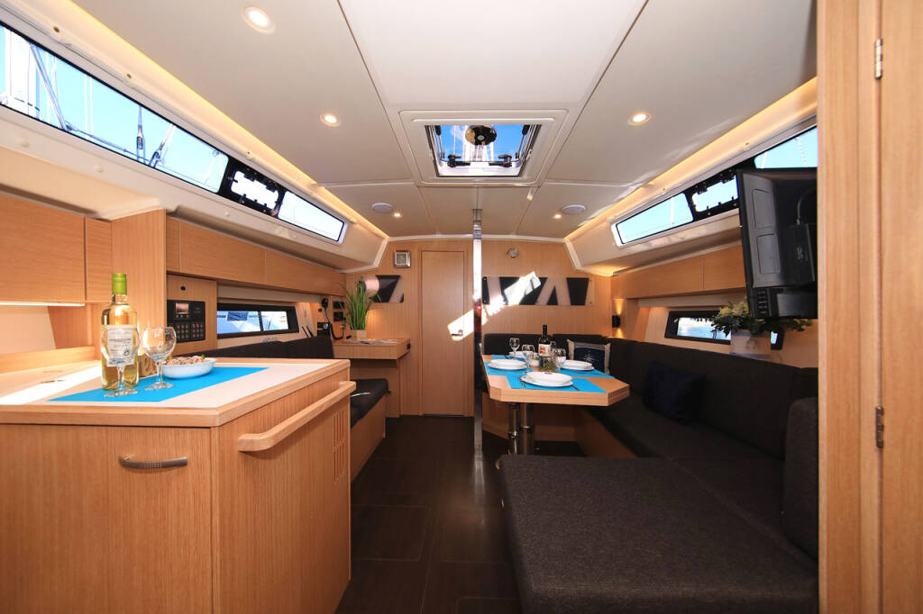Sailing yacht Bavaria C42 Lizzy