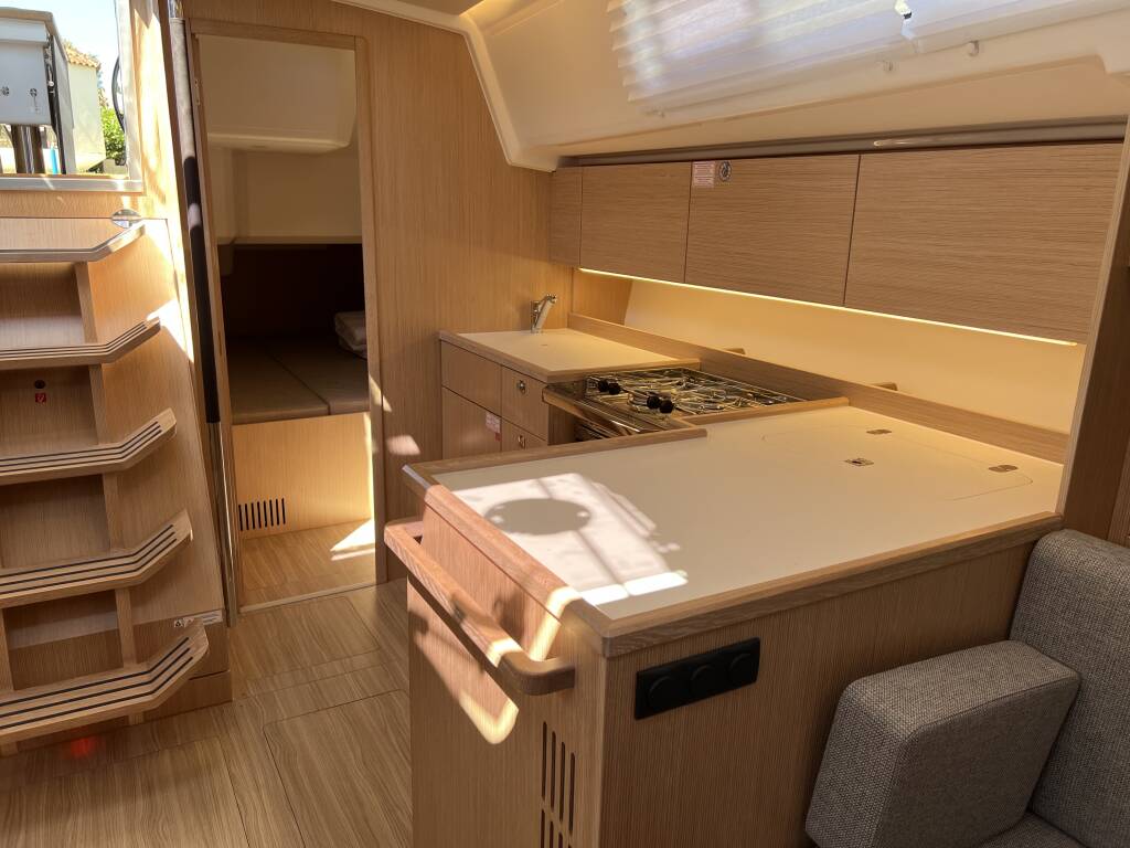 Sailing yacht Bavaria C42 Sofia