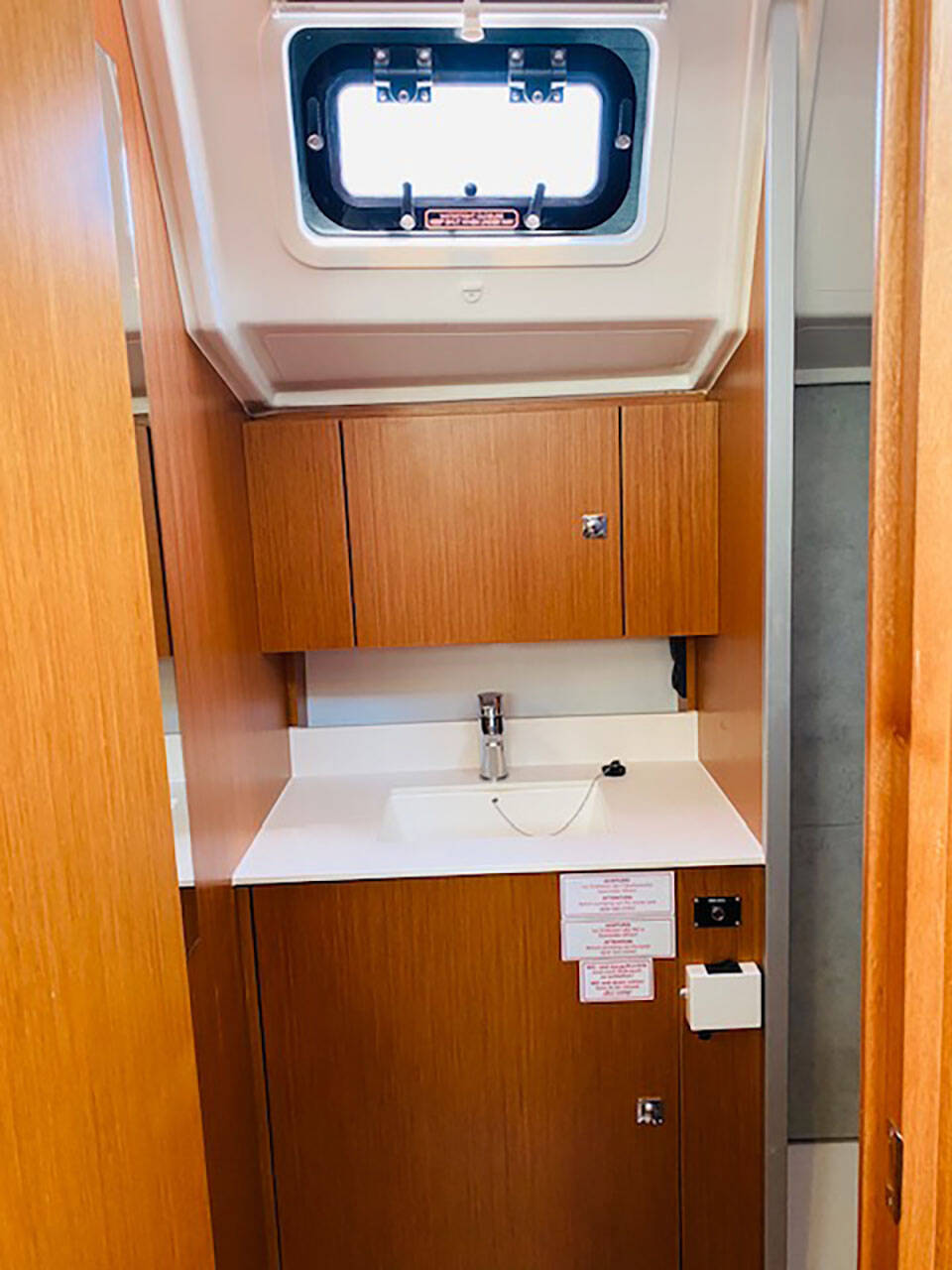 Sailing yacht Bavaria C42 CLASS