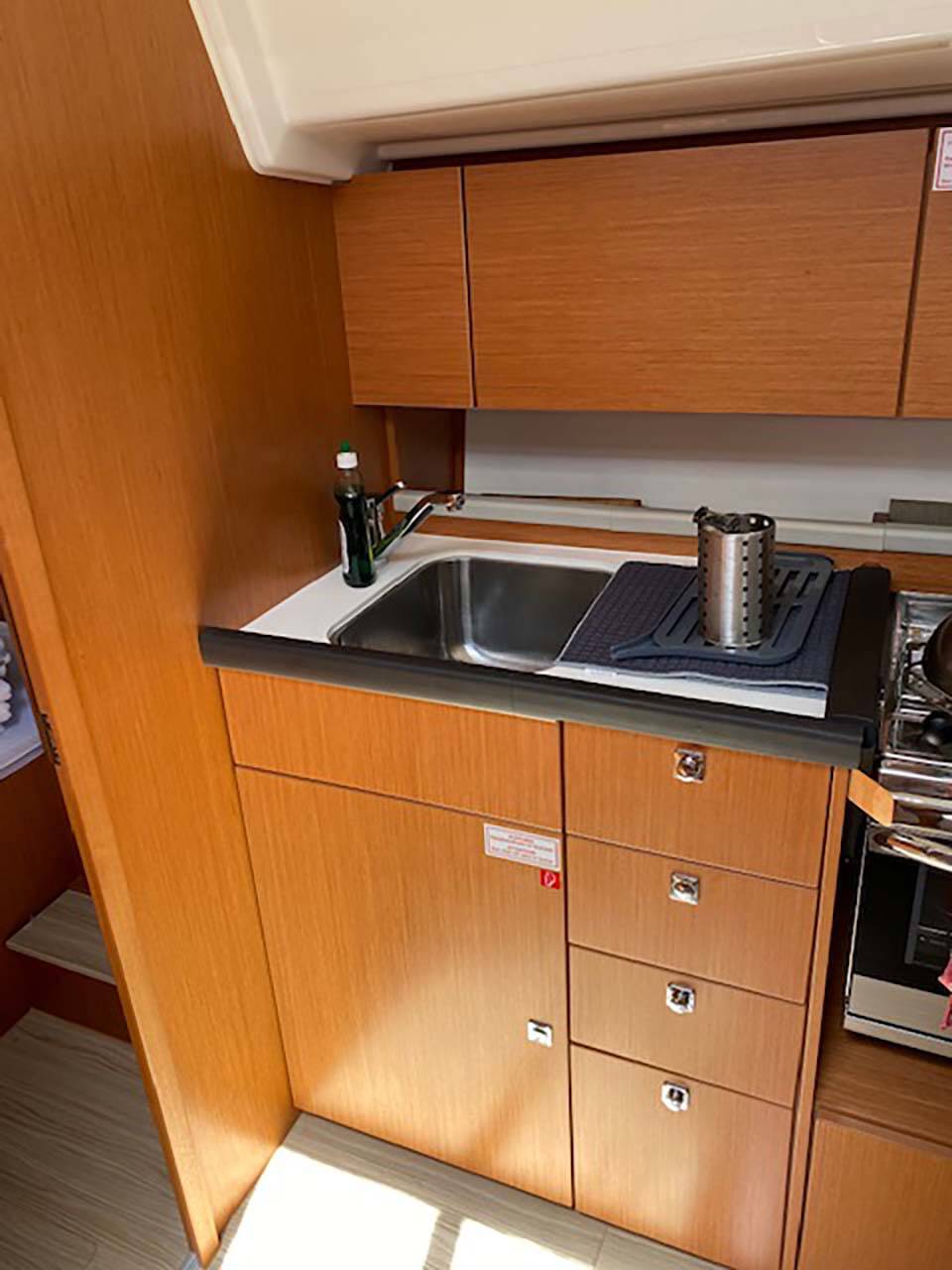 Sailing yacht Bavaria C42 CLASS