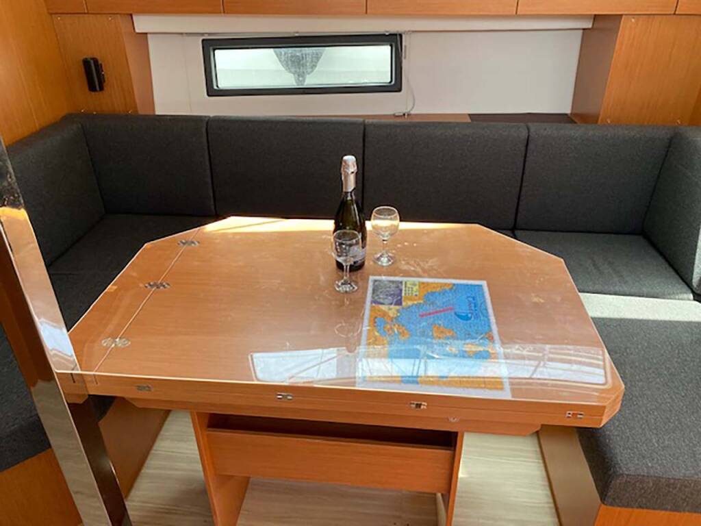 Segelyachten Bavaria C42 PRESTIGE