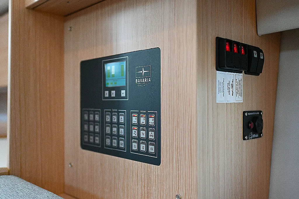 Sailing yacht Bavaria C42 Mauvic