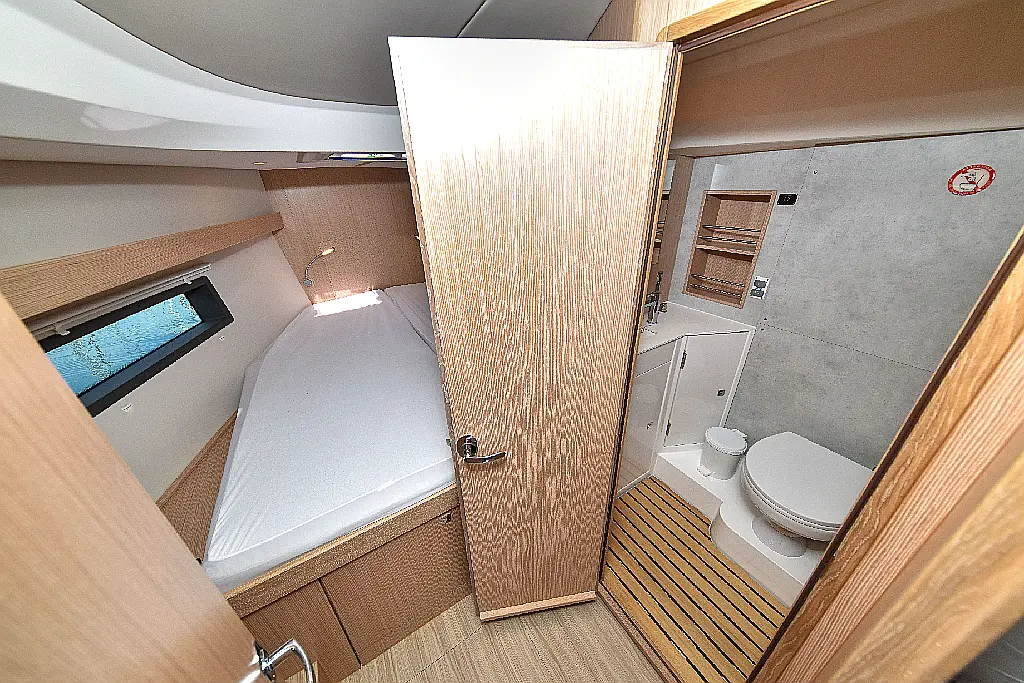 Sailing yacht Bavaria C42 Mauvic