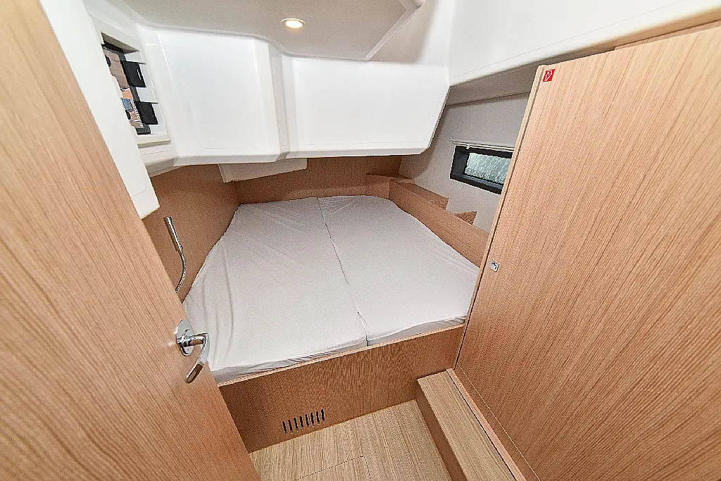 Sailing yacht Bavaria C42 Mauvic