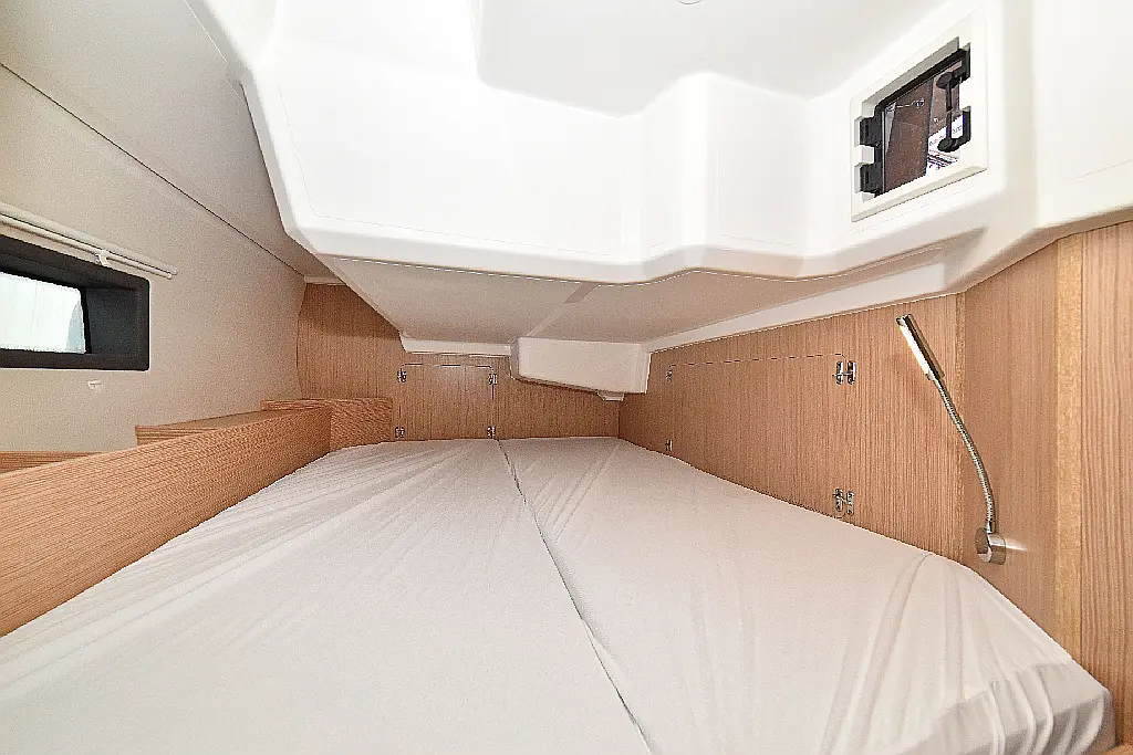 Sailing yacht Bavaria C42 Mauvic